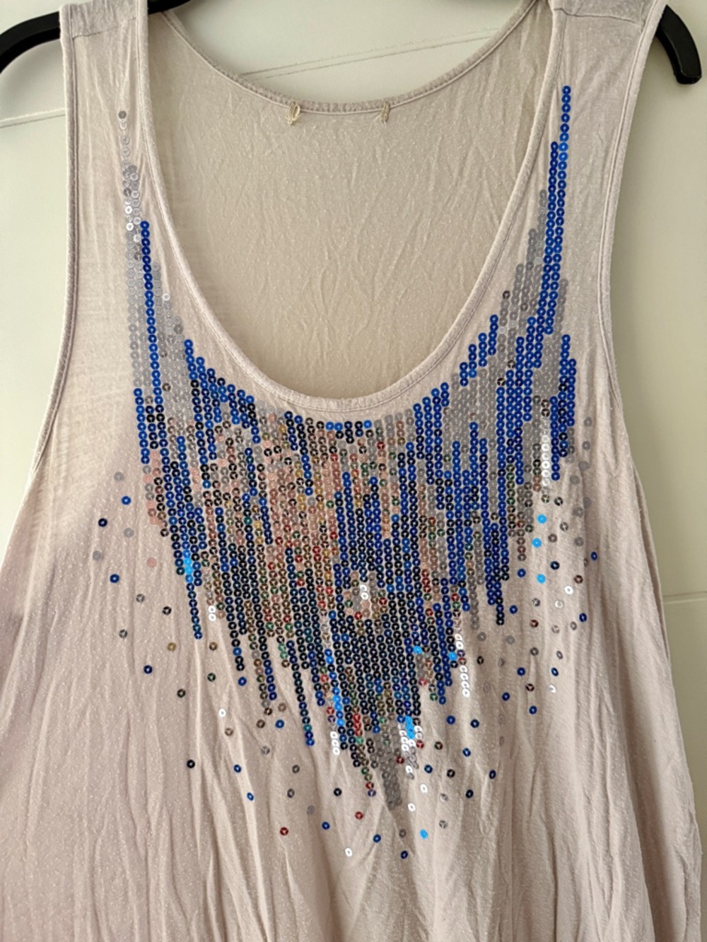 Sleeveless Sequin-Embellished Tank Top - Light Gray with silver Sequins - Picture 5 of 5
